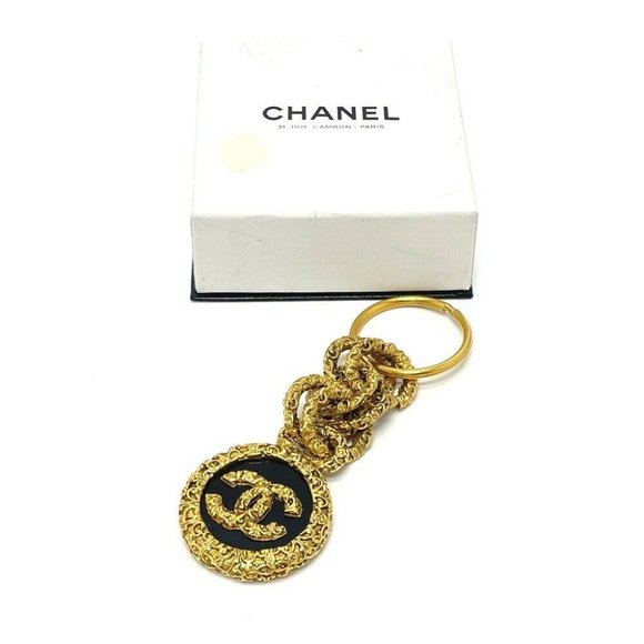 CHANEL Vintage charm Key ring brass Gold x Black - Picture 2 of 8